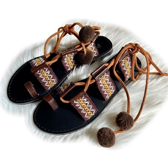 NIB POL Boho Embroidered Toe Loop Brown & Tan Lace-Up with Pom Poms Sandals - Picture 9 of 9